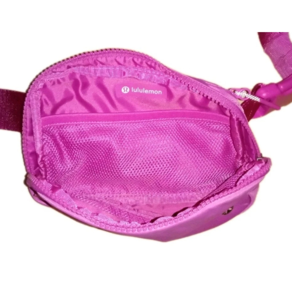 Lululemon Everywhere Belt Bag Crossbody Pow Pink Purple Purse - Picture 2 of 4
